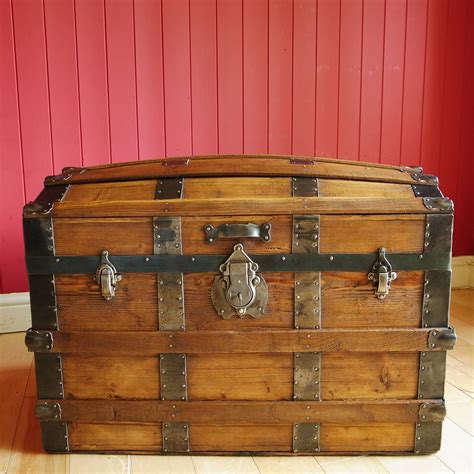 wooden trunk boxes